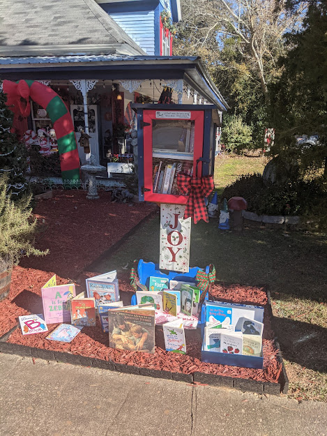 Statham Holiday house little library